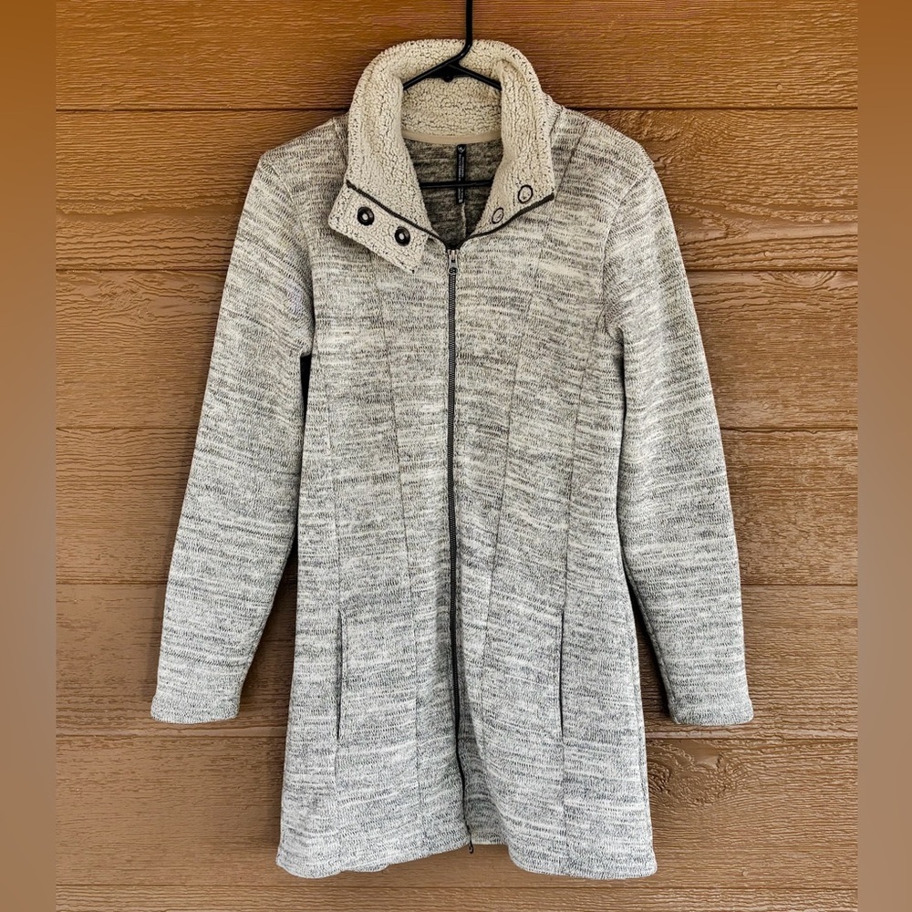Kuhl Women's Alaska Long Light Gray Sweater with Sherpa Collar Sz M